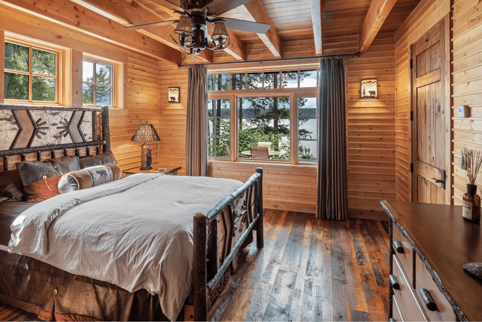 Guest Lodge Bedroom