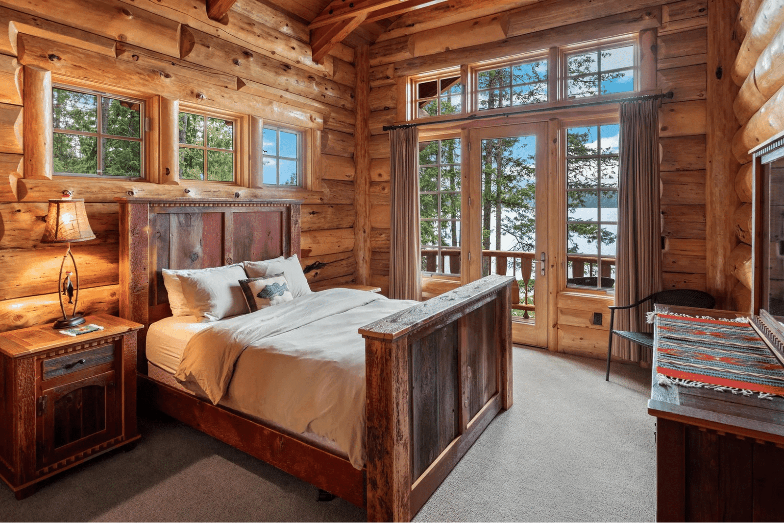 Guest Lodge Master Bedroom